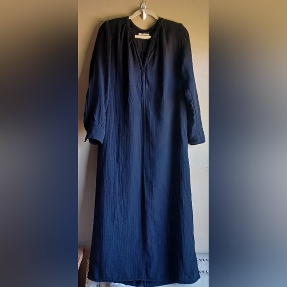 VELVET By Jenny Graham - Picture 3 of 7